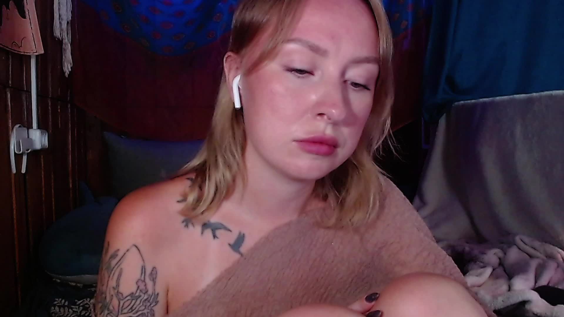 MiMi-Deep Webcam Chat August 1, 2026