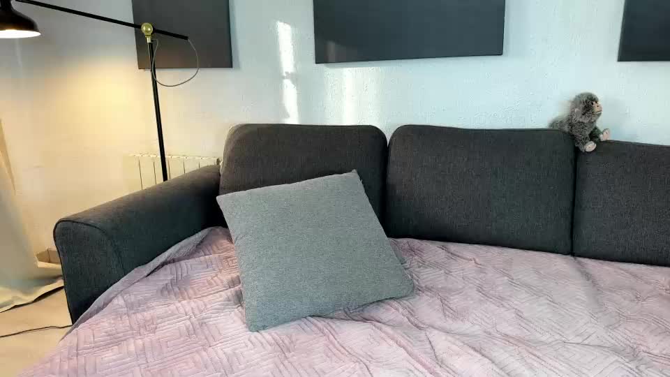 leona_grand Webcam Chat August 2, 2026