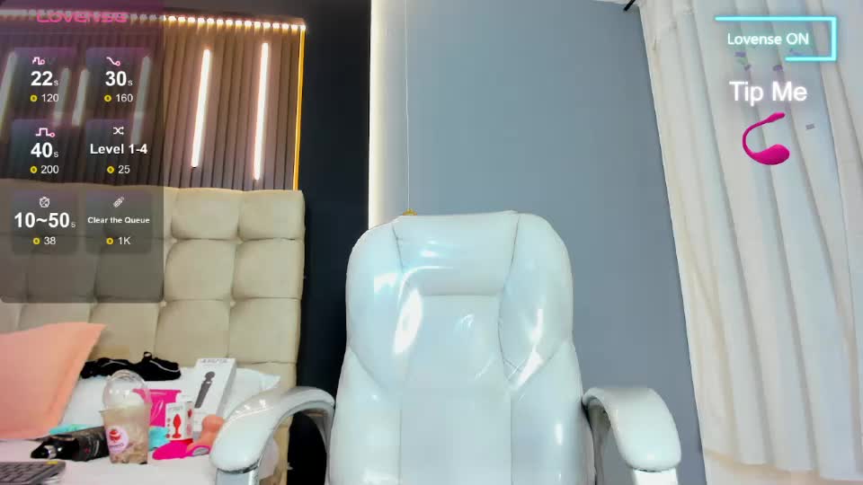 amara_lune Webcam Chat August 2, 2026