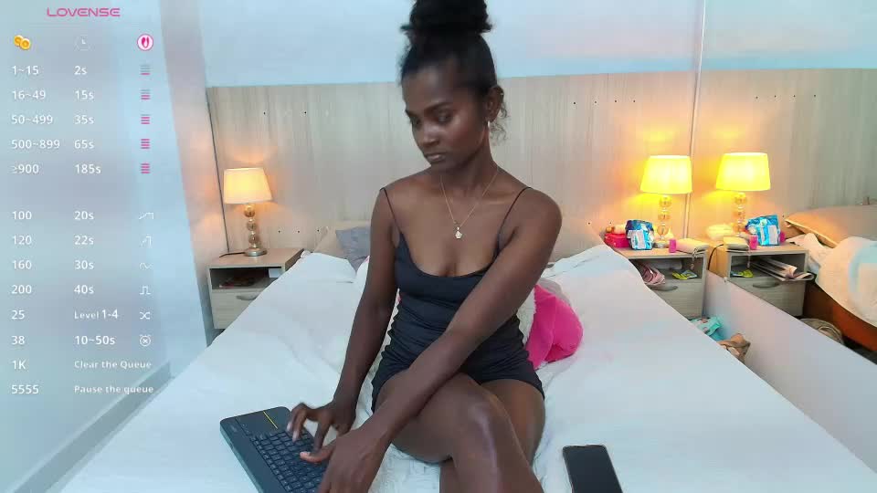 mara_sinclair Webcam Chat August 2, 2026