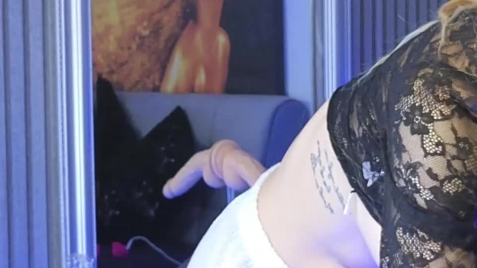 karmaarms Webcam Chat August 2, 2026