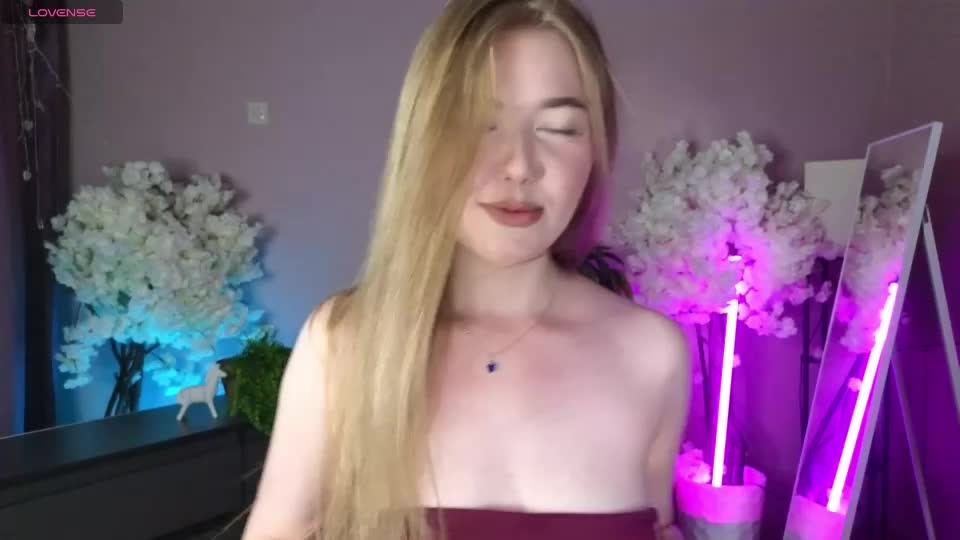 _liilcrystal_ Webcam Chat August 2, 2026