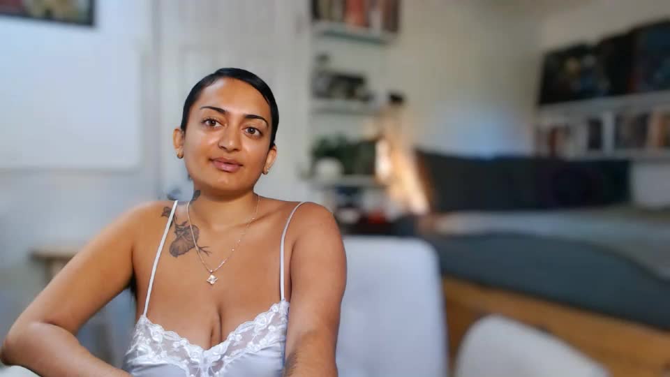 ashiika Webcam Chat August 2, 2026