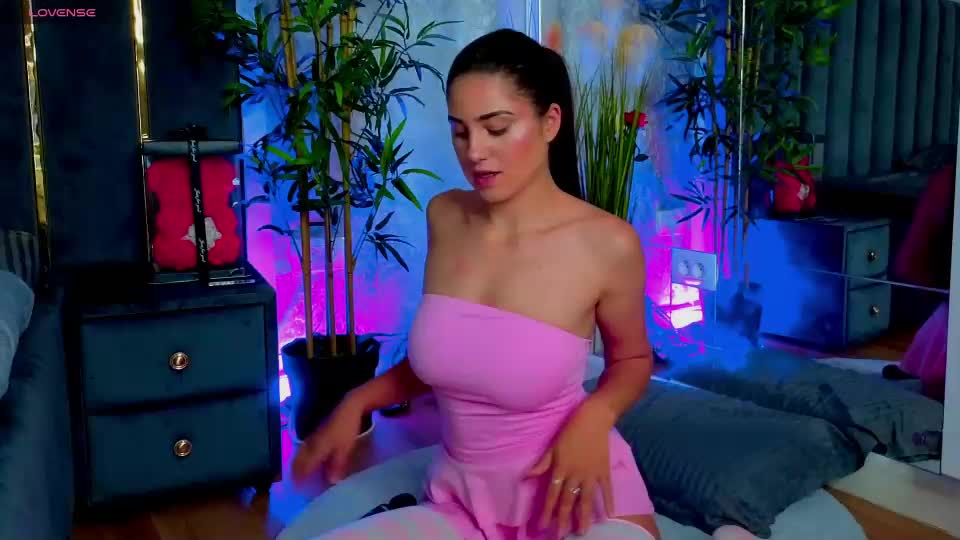 valery_evann Webcam Chat August 2, 2026
