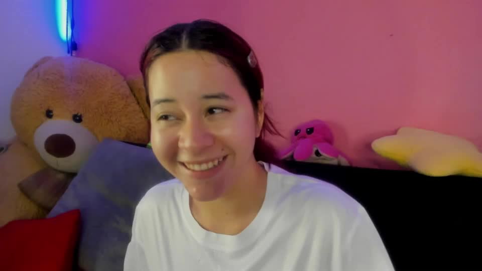 agnes_21 Webcam Chat August 2, 2026