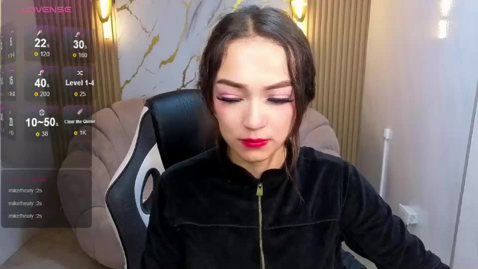 cinnamon_b Webcam Chat August 2, 2026