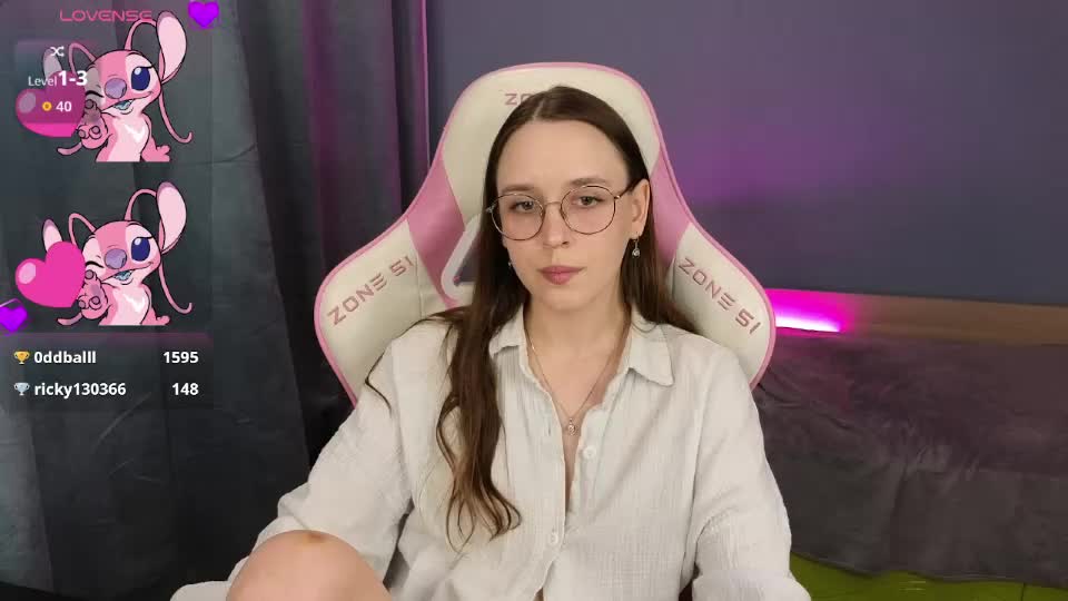 sweet_frosty Webcam Chat August 3, 2026