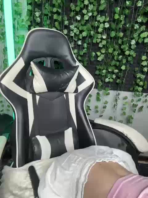 Eva_Kit Webcam Chat August 3, 2026