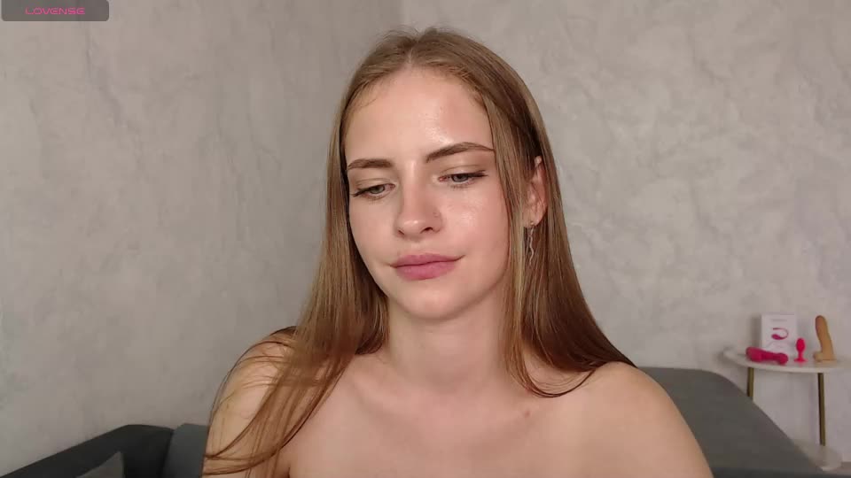 sexy_sansa Webcam Chat August 3, 2026