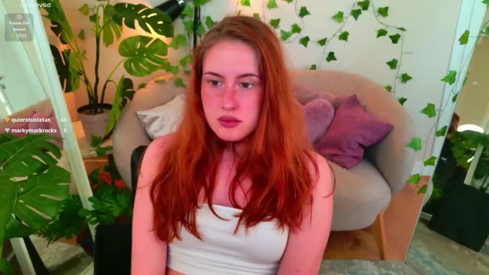 chloeaster Webcam Chat August 3, 2026