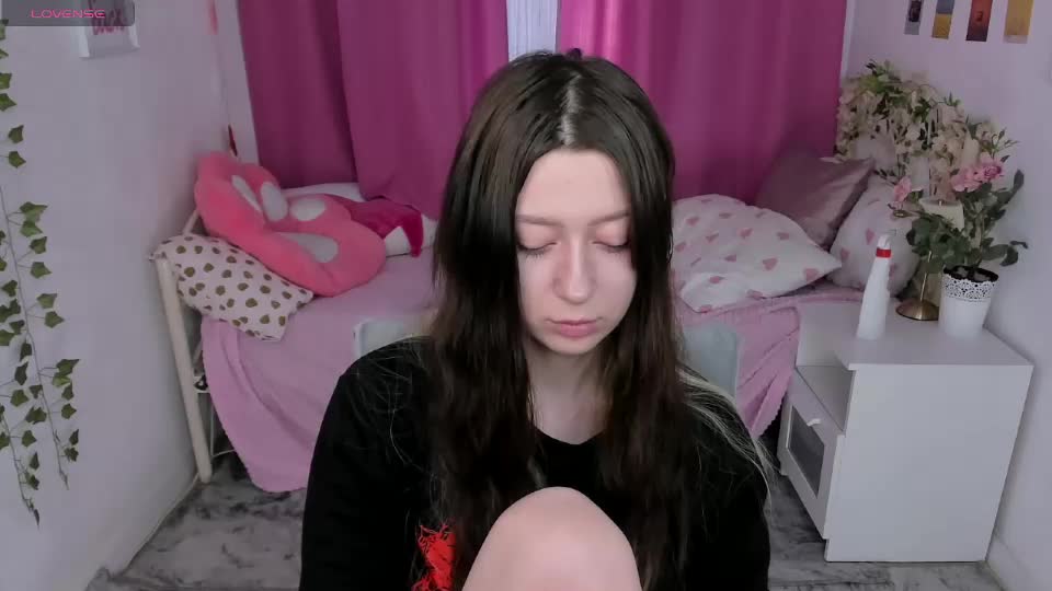 lollyshy__ Webcam Chat August 3, 2026