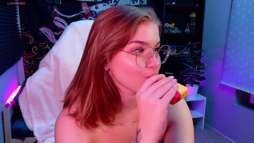 SophieMurrr Webcam Chat August 4, 2026