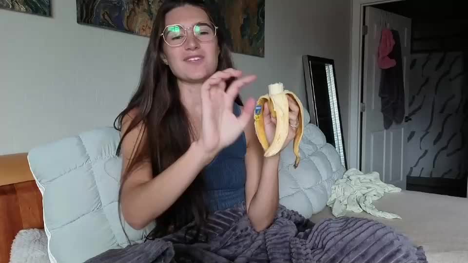 bambifarrina Webcam Chat August 4, 2026