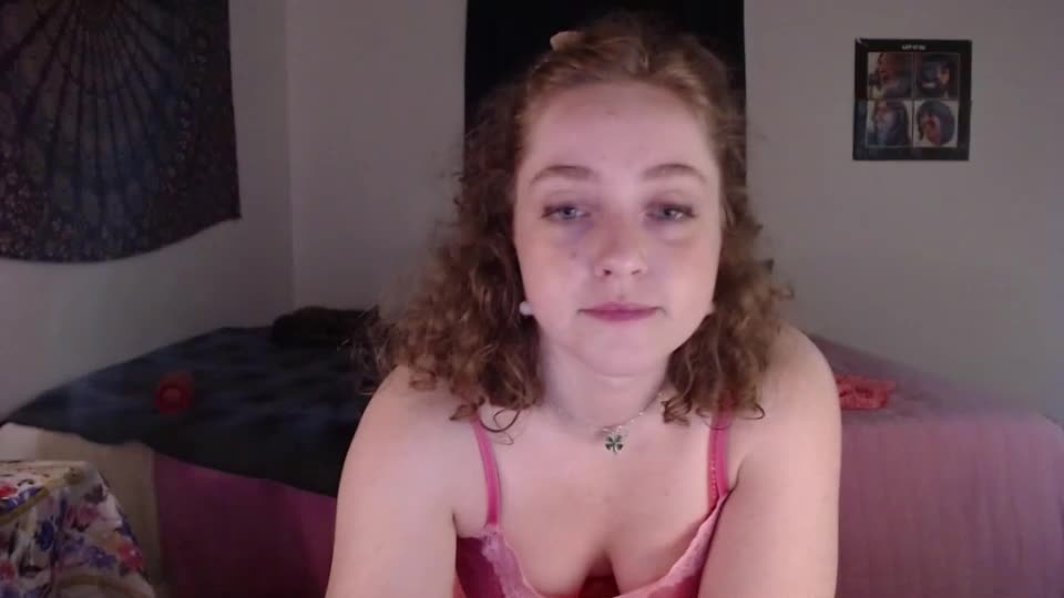 strawberrylotsacake Webcam Chat August 4, 2026