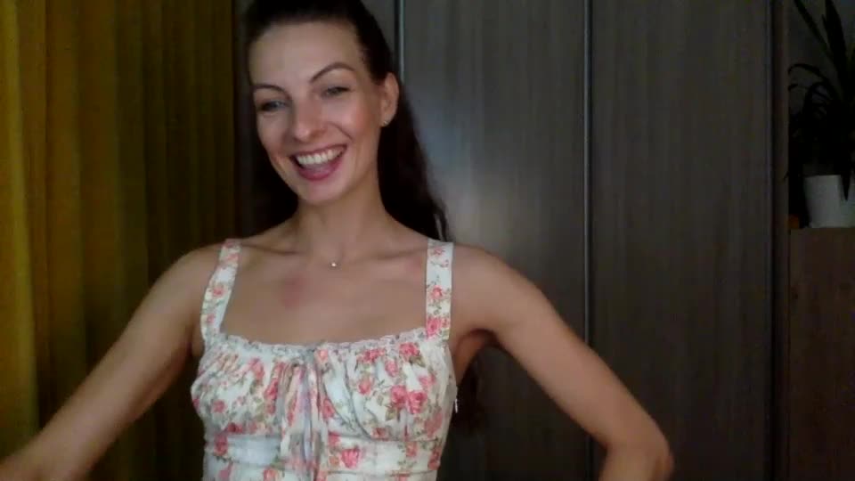 smiling_lexa Webcam Chat August 4, 2026