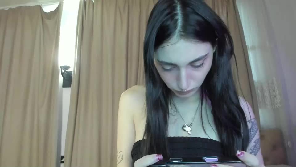 lesyaliss Webcam Chat August 4, 2026