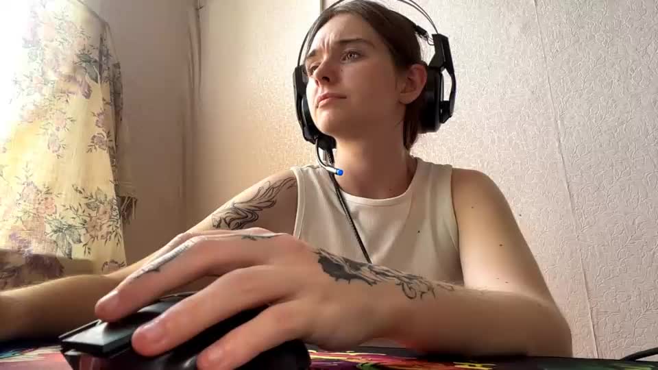 shavonflosi Webcam Chat August 4, 2026
