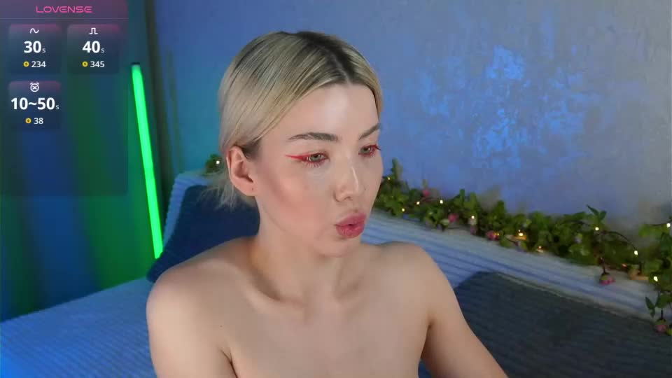 lindathackerr Webcam Chat August 4, 2026
