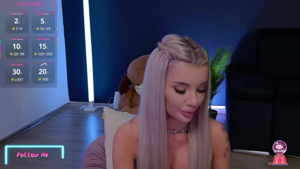 vanessavanne Webcam Chat August 4, 2026