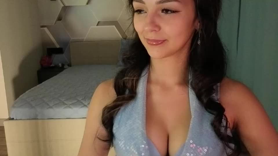 hihika Webcam Chat August 4, 2026