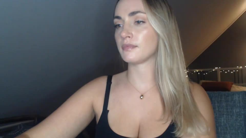 scarlettxblonde Webcam Chat August 4, 2026