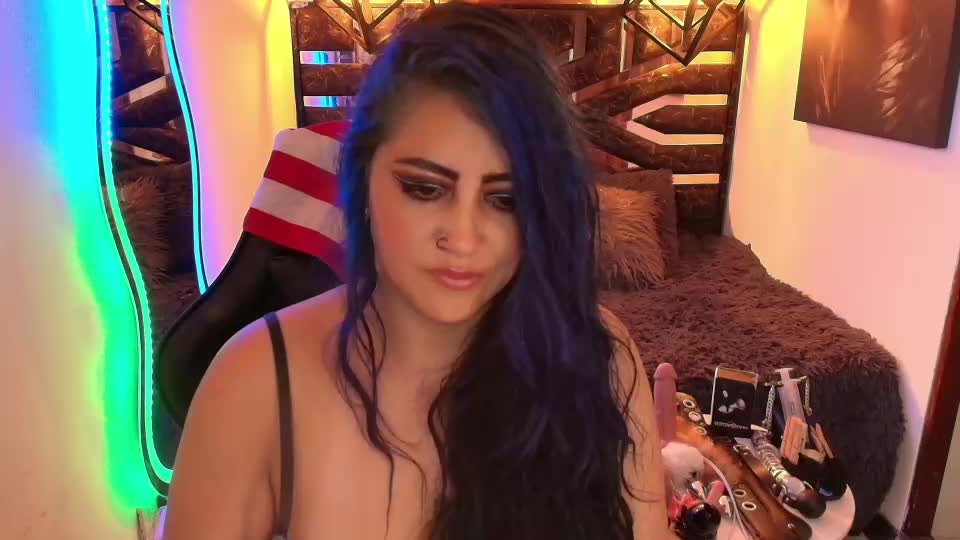 scarleth_bluee Webcam Chat August 4, 2026