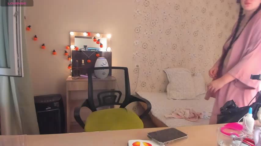 Alice_next_door Webcam Chat August 4, 2026