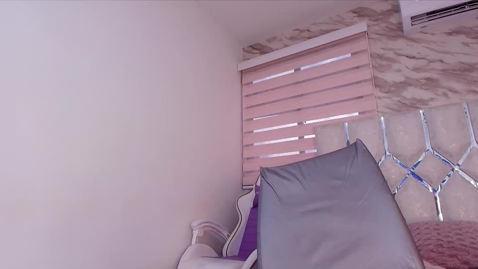 ivanna_vega_ Webcam Chat August 4, 2026