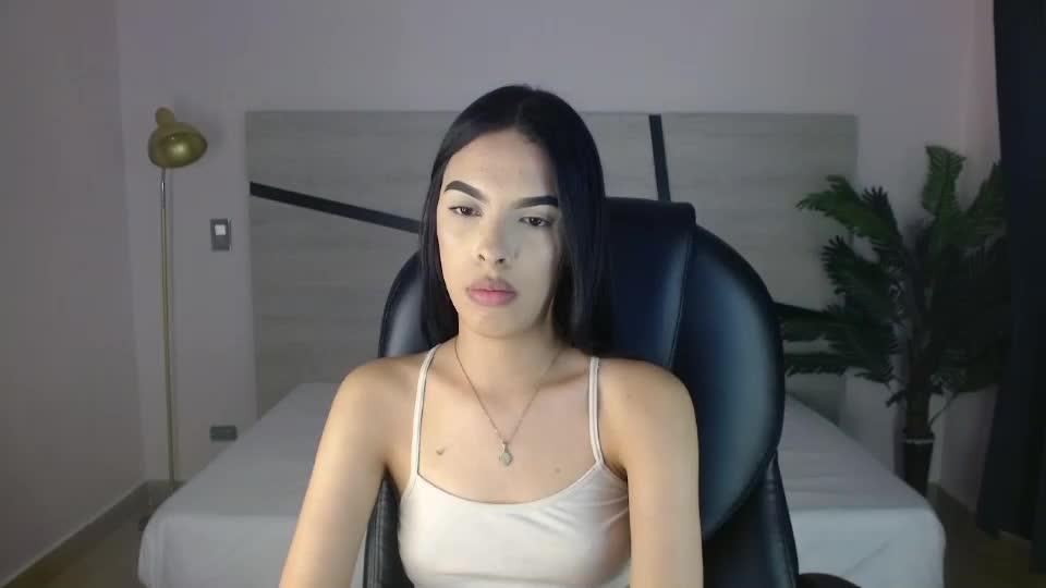 valery_restrepo Webcam Chat August 4, 2026