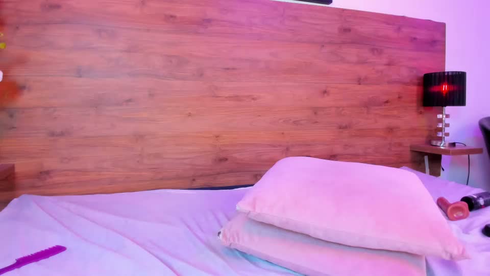 ammy_honey Webcam Chat August 4, 2026