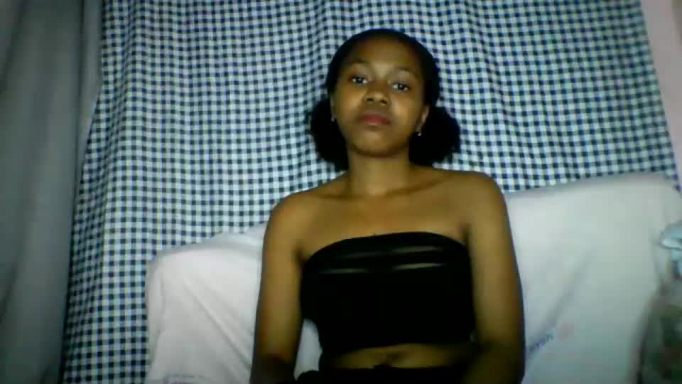 lara_belle Webcam Chat August 5, 2026
