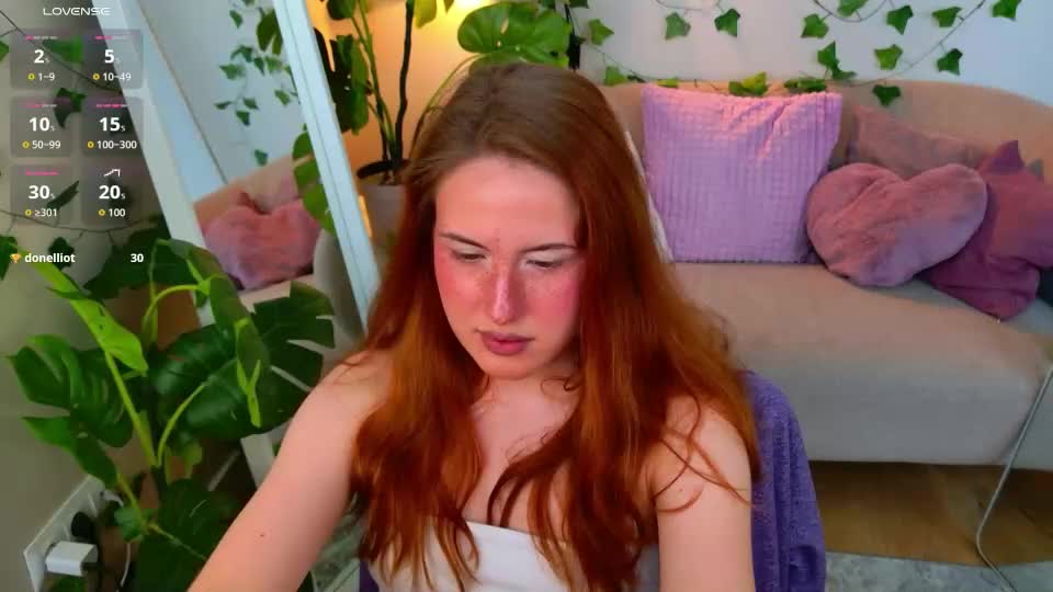 chloeaster Webcam Chat August 5, 2026
