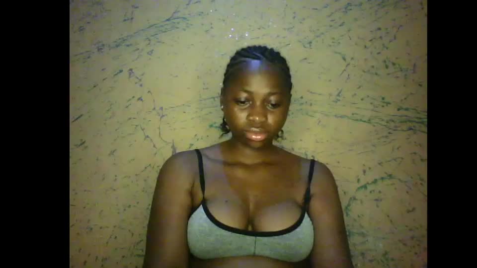prettyxxpac Webcam Chat August 5, 2026