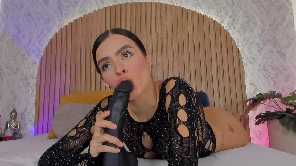 victoria_blakee Webcam Chat August 5, 2026