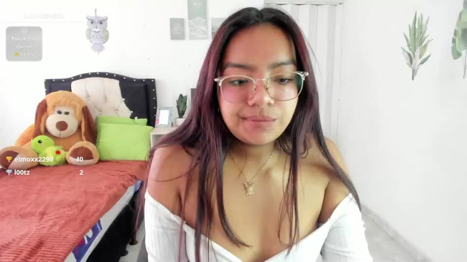 lauu7 Webcam Chat August 5, 2026