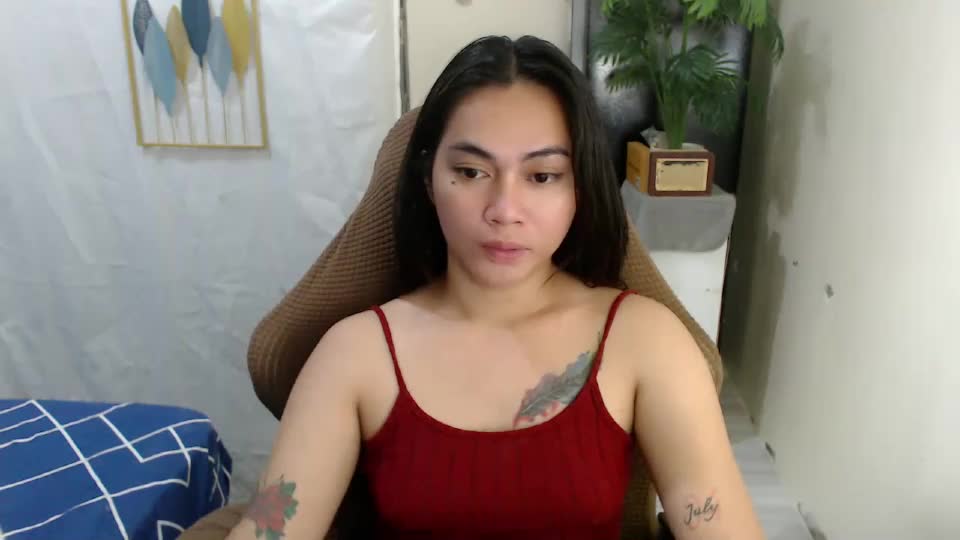 urasian_erica Webcam Chat August 5, 2026