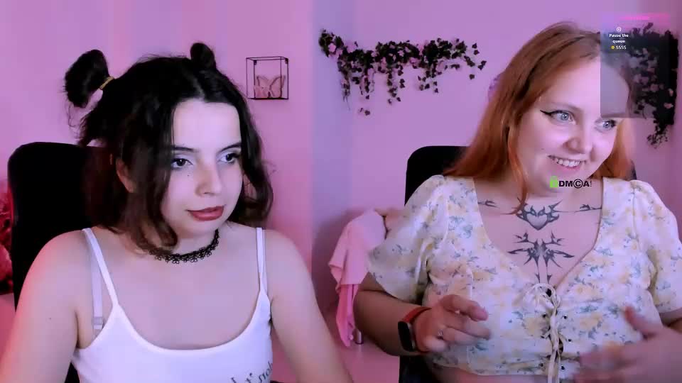 mia_mooon_ Webcam Chat August 5, 2026