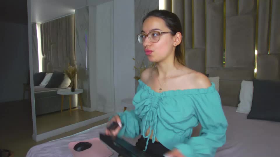 terataylor Webcam Chat August 6, 2026