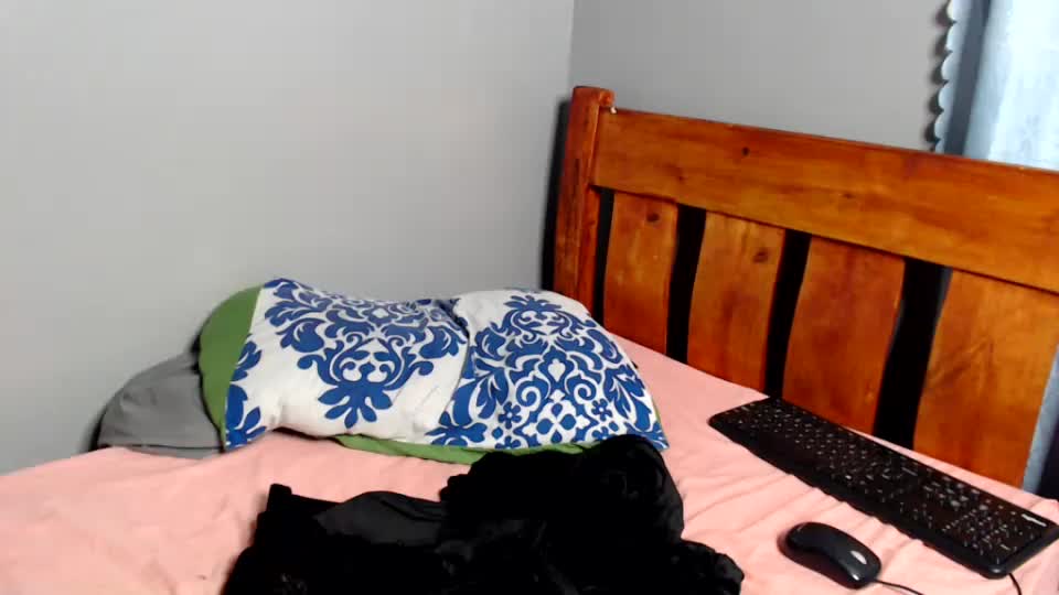 bella_cocy Webcam Chat August 6, 2026