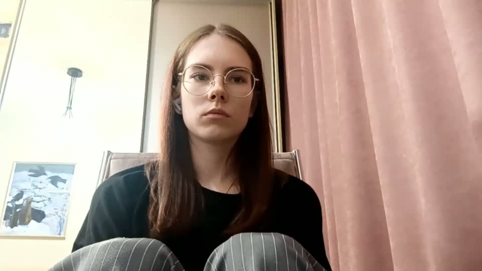 tawnyzenisek Webcam Chat August 6, 2026