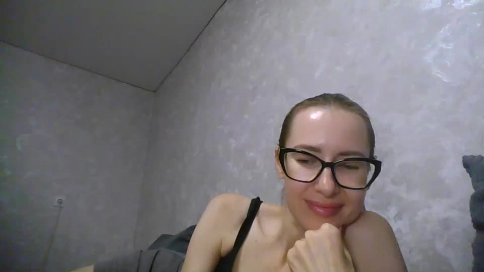 feraliss Webcam Chat August 6, 2026