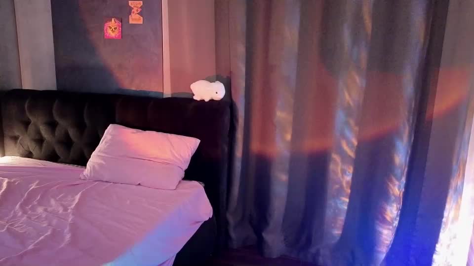 sweet_lynx Webcam Chat August 6, 2026