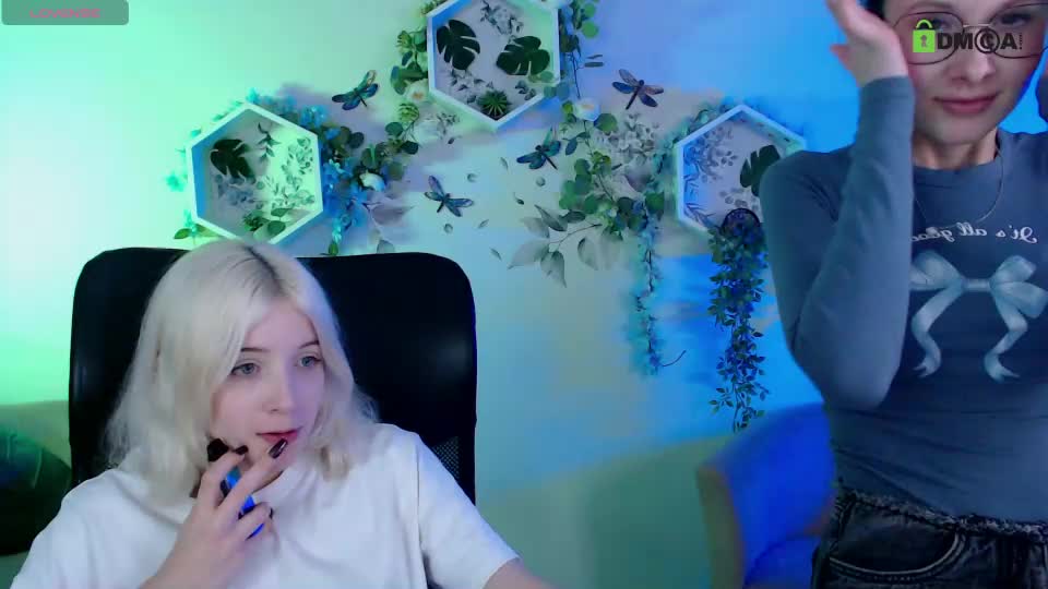 kimi_sky Webcam Chat August 6, 2026