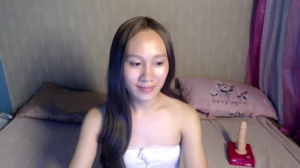 sugar_plum143 Webcam Chat August 6, 2026