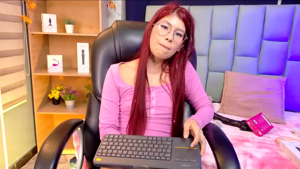 zoeecarter_ Webcam Chat August 6, 2026