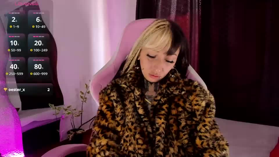 hollyhodsonx Webcam Chat August 6, 2026