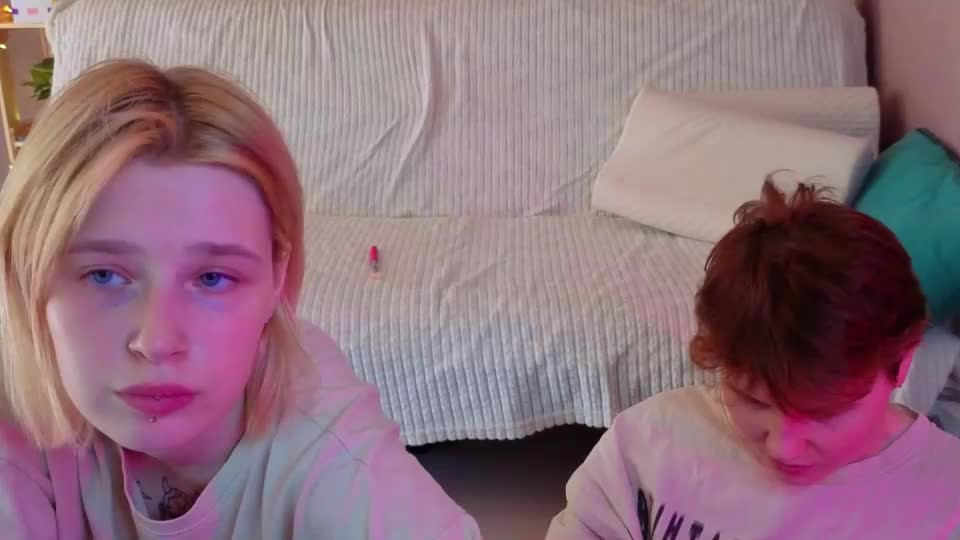 babees_eva Webcam Chat August 6, 2026