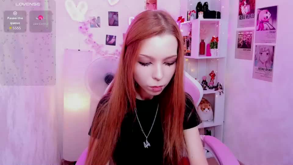 star_tarra Webcam Chat August 6, 2026
