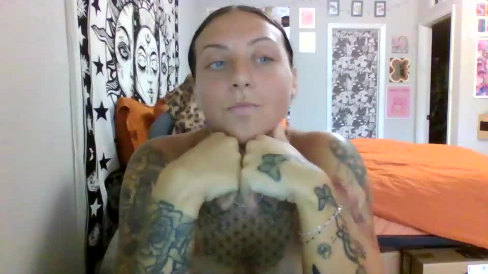 sexytatslut369 Webcam Chat August 6, 2026