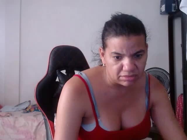 ariannaloovel Webcam Chat August 6, 2026